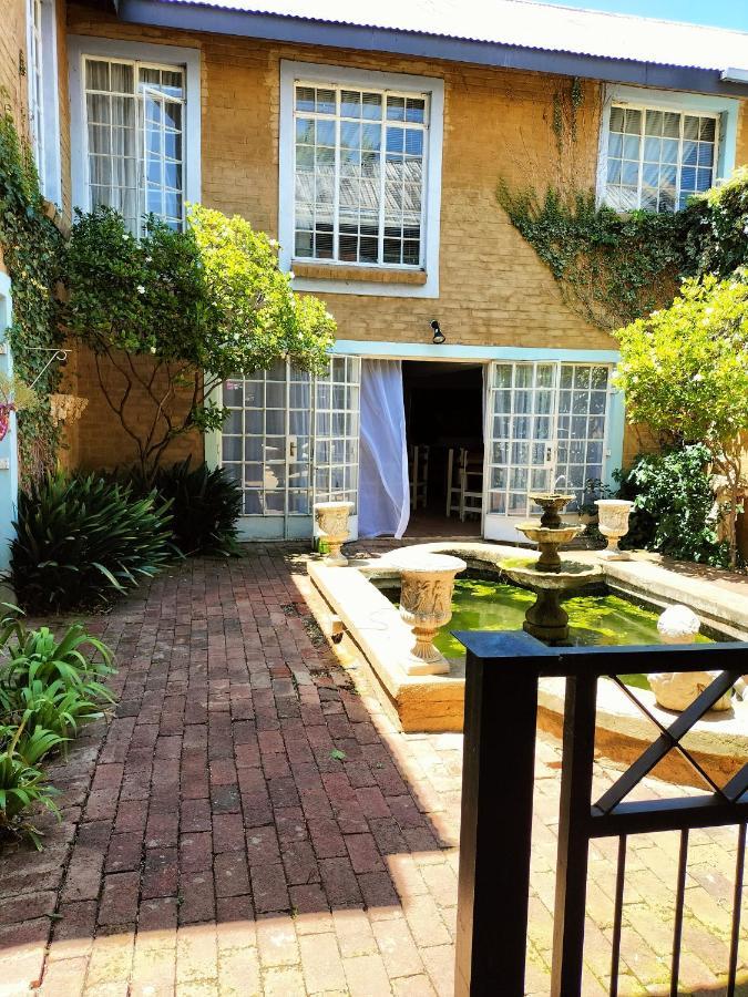 The Gallery Lounge Potchefstroom Eksteriør billede